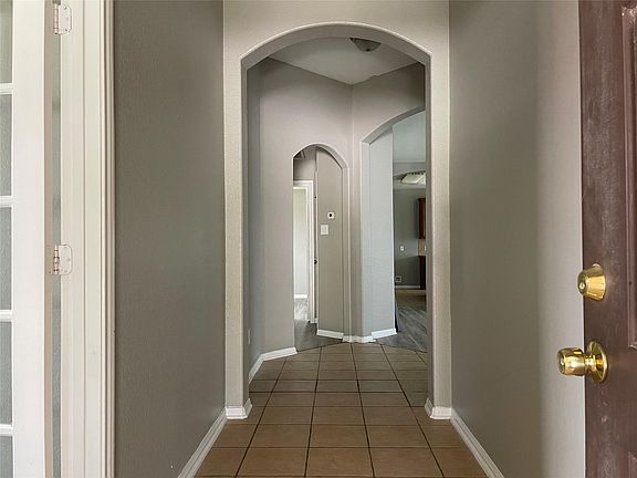 4th image of 5426 Rio Dr