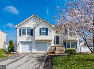 205 Charlotte Ct, Martinsburg, WV 25405