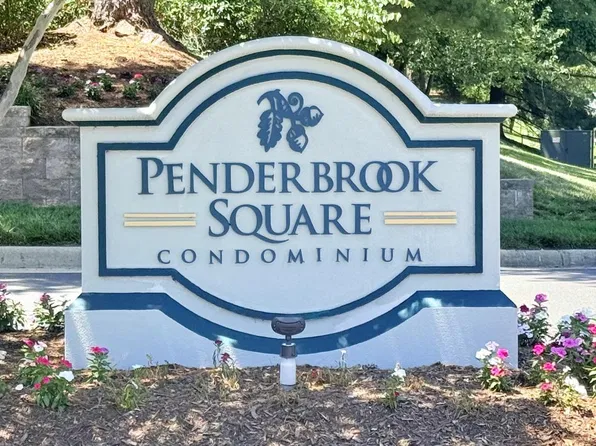 3908 Penderview Dr APT 638, Fairfax, VA 22033