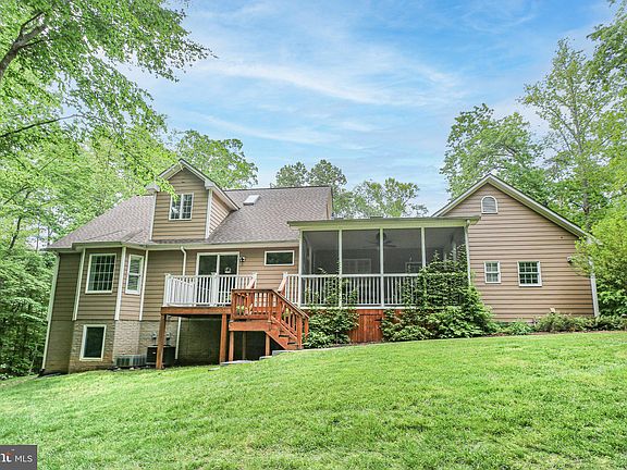 2nd image of 77 Timberidge Dr