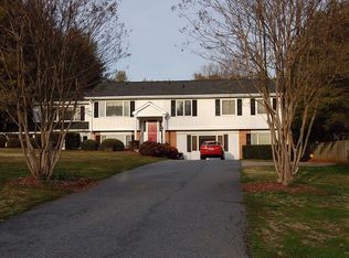 211 Clarice Cir, Landrum, SC 29356