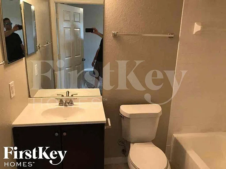 8235 Mossborger Ave — Photo 18