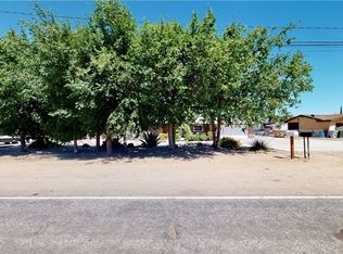 9893 Oakwood Ave, Hesperia, CA 92345