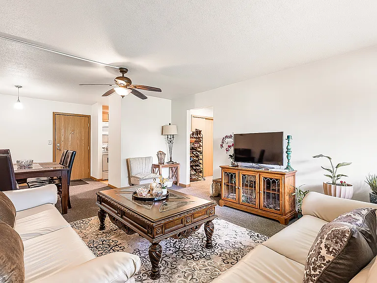 HICKMAN HILL APARTMENTS — Photo 3