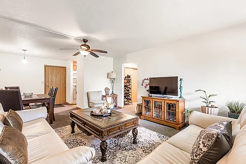 HICKMAN HILL APARTMENTS Photo 1 HICKMAN HILL APARTMENTS Photo 1