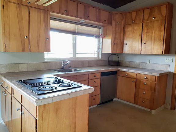 5th image of 1617 W Clearwater Ave