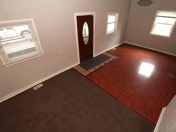 4th image of 1138 N Warman Ave