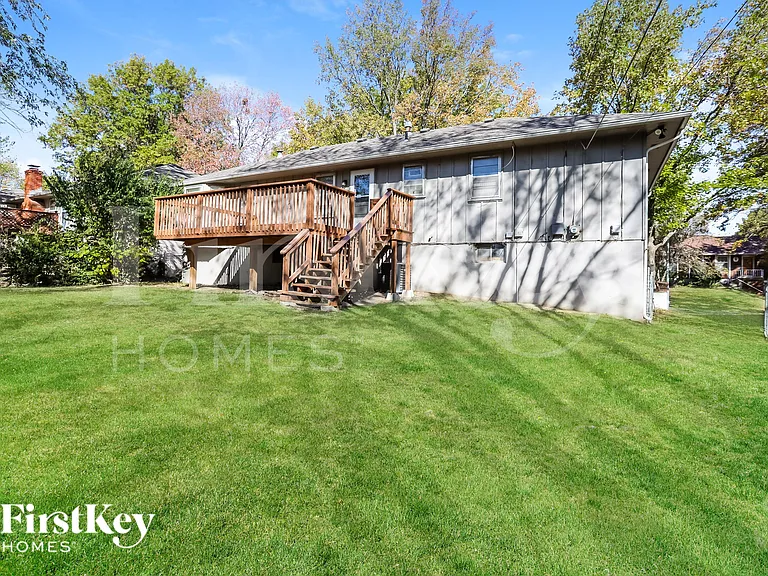 8921 E 90th Ter — Photo 14