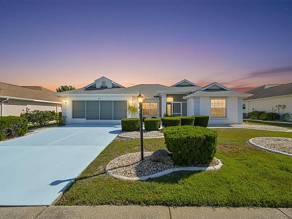 3rd image of 323 CALOOSA PALMS COURT
