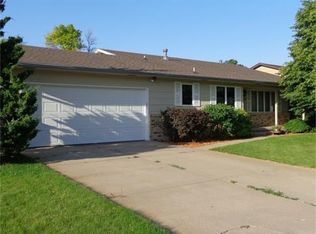 1505 Grafton Dr, Lexington, NE 68850
