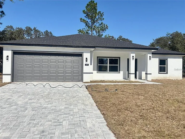 2349 W Oakland Ln — Photo 6