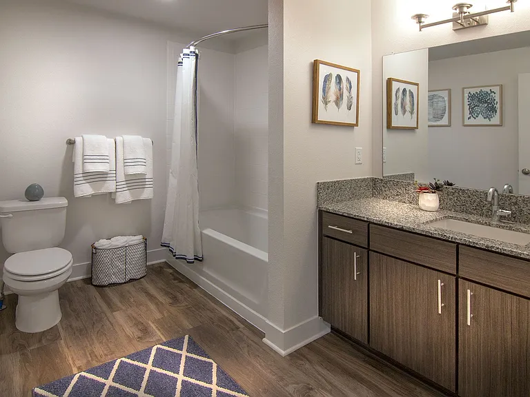 Pinyon Pointe Apartments — Photo 21