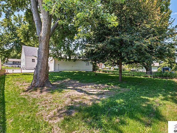4th image of 8918 Westridge Dr