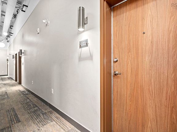 2nd image of 5662 Roberts St #222