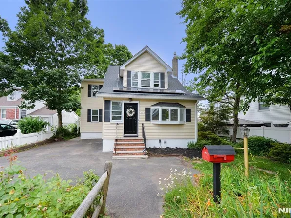 250 Prospect Ave, Bergenfield, NJ 07621