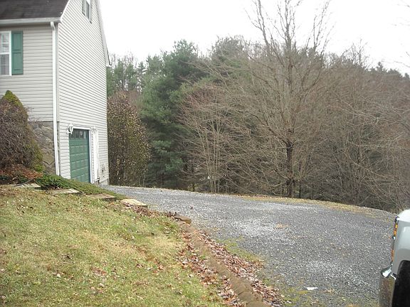 2nd image of 126 Karen Way
