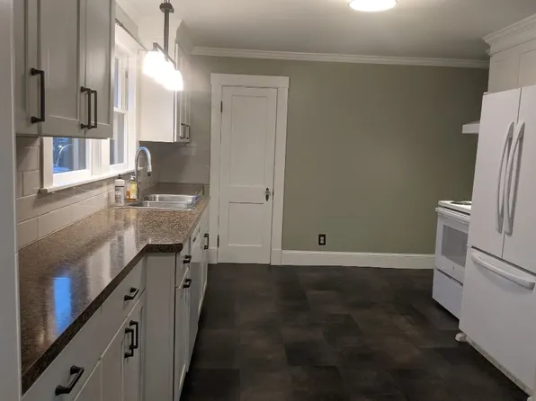 15 Manley St #2, Augusta, ME 04330