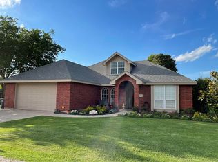 714 4th St, Tuscola, TX 79562