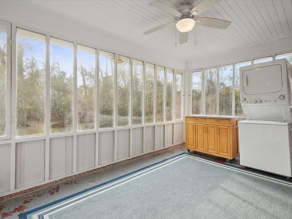 3rd image of 67 Nelson Ave