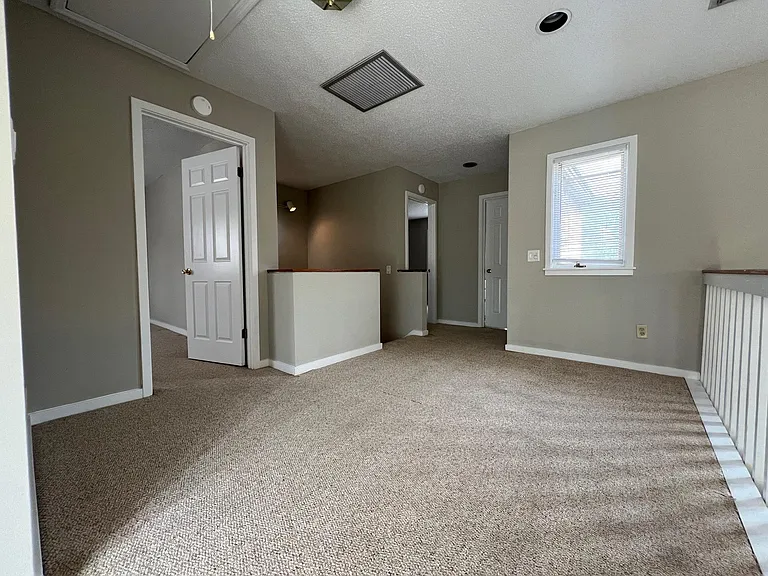 214 Westbrooke Dr — Photo 11