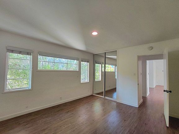 4th image of 451 San Vicente Blvd APT 16
