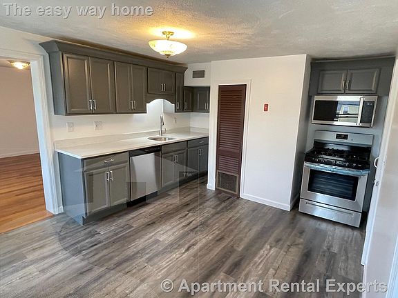 4th image of 70-72 School St #2