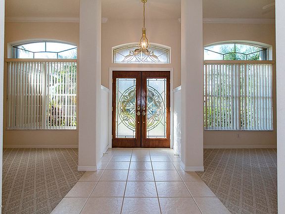 4th image of 11 Aucuba Cir