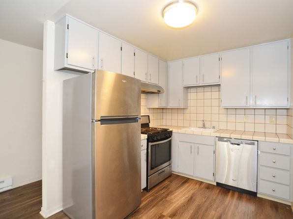 400 Baker St APT 105