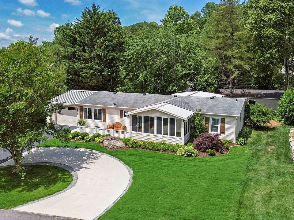 1st image of 350 Greystone Dr