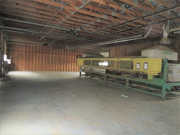 3rd image of 345 Golden Eagle Dr