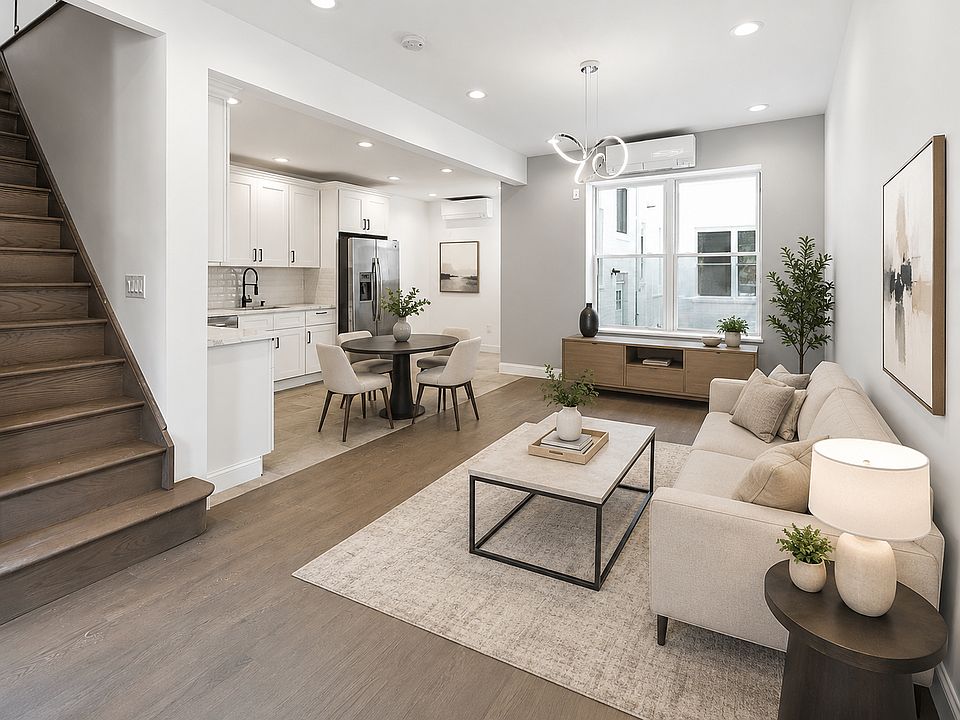 1st image of 1738 E 4th St #1R