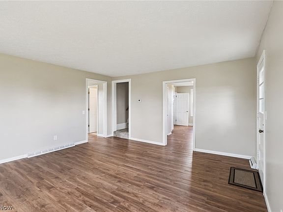 4th image of 16441 Bieri Rd