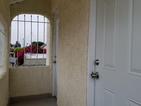 2nd image of 1028 W 103rd St #1028