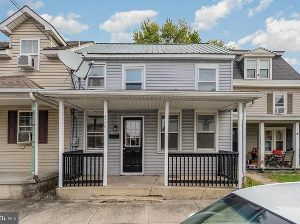 326 N Baltimore Ave, Mount Holly Springs, PA 17065