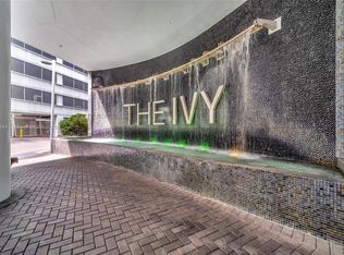 90 SW 3rd St APT 3108, Miami, FL 33130