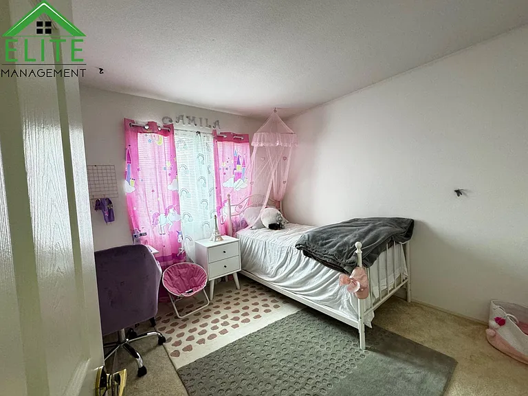 8489 Camino Vista Way — Photo 10