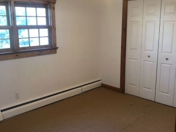 5th image of 75 Gainsborg Ave