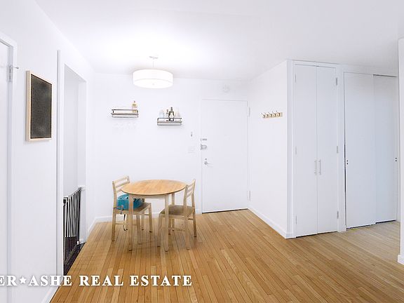 4th image of 220 E 65th St APT 10N