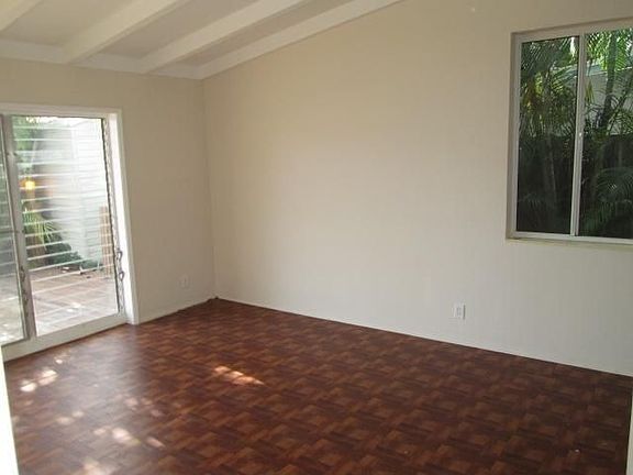 5th image of 2519 Gulfstream Ln