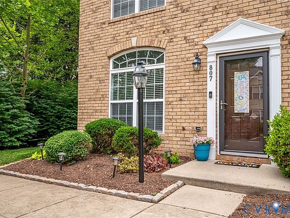 3rd image of 807 Sweet Tessa Dr