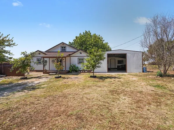 205 Davis Ranch Rd, Alvarado, TX 76009