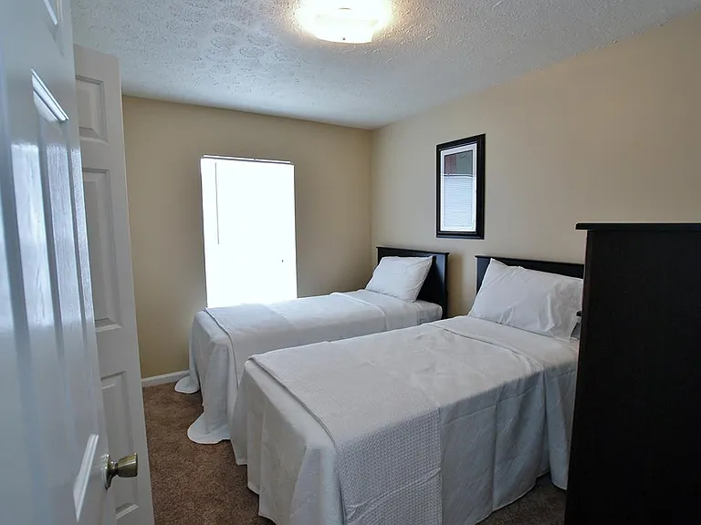 Green Meadow Apartments — Photo 37