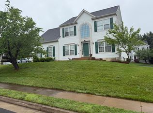 3912 Red Bird Ln #1, Woodbridge, VA 22193