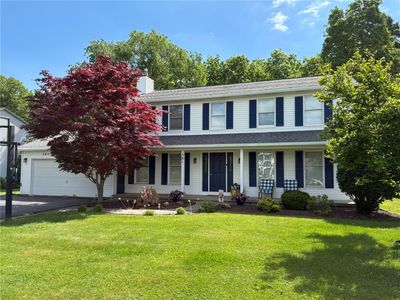 581 Bram Hall Dr, Rochester, NY, 14626
