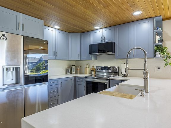 2nd image of 4175 N Highway 101 APT A3