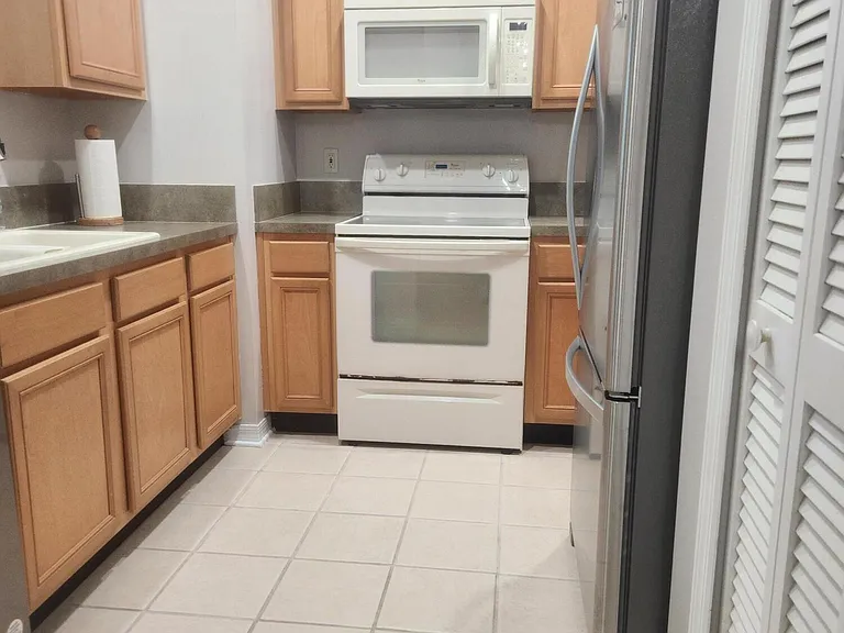 8601 Beach Blvd #310 — Photo 9