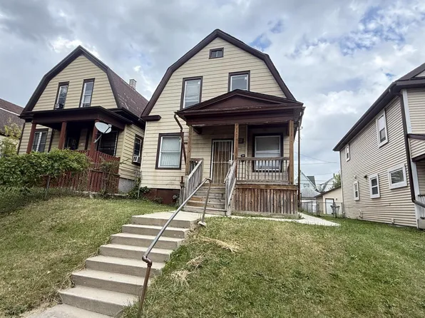 3350 N 9th STREET, Milwaukee, WI 53206