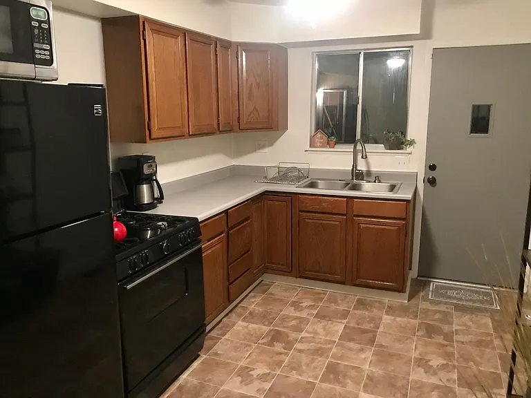 3926 Perry St — Photo 17