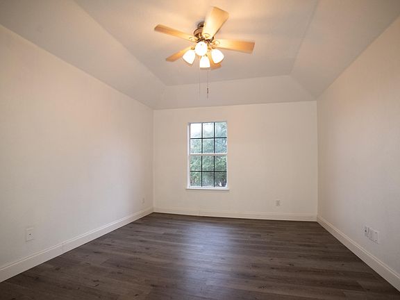Master bedroom - new floors, baseboards and freshly painted