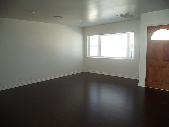 5th image of 1 W Magna Vista Ave